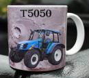 12650-hrnek-traktor-new-holland-t5050.jpg